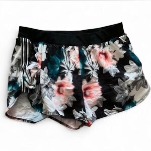 Xersion Black Mid Rise Shorts